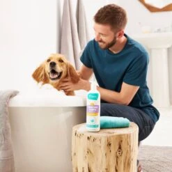 Frisco Brightening Cat & Dog Shampoo With Aloe -Frisco 192074 PT3. AC SS1800 V1585321035